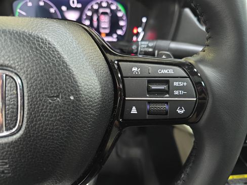 Certified 2023 Honda Accord Touring image 15