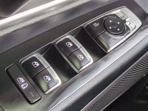 Used 2024 Kia Telluride S image 23