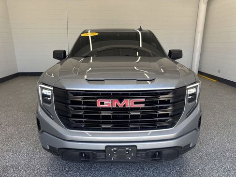 Used 2025 GMC Sierra 1500 Pro w/ Graphite Edition AWD/4WD image 8