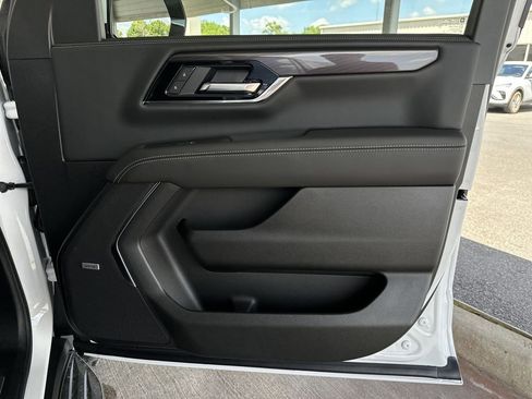 New 2026 GMC Yukon XL Elevation AWD/4WD image 40