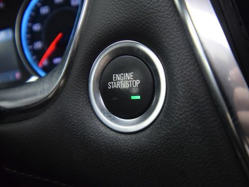 Used 2023 Chevrolet Traverse LT w/ LT Premium Package AWD/4WD image 40