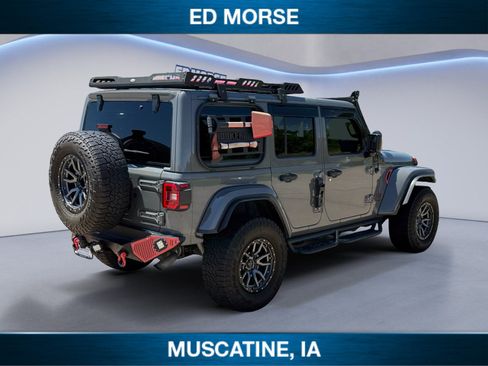 Used 2020 Jeep Wrangler Unlimited Sahara w/ Dual Top Group AWD/4WD image 5