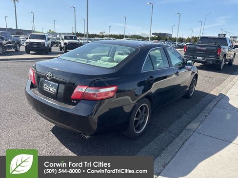 Used 2007 Toyota Camry LE FWD image 8