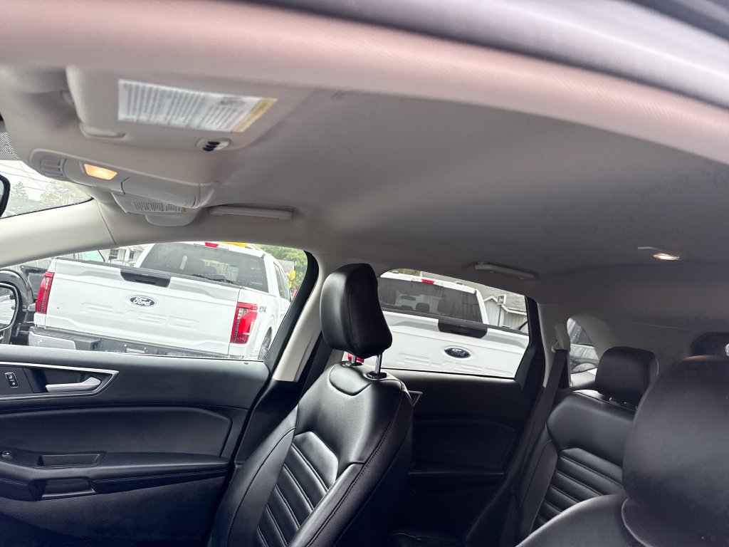 Used 2024 Ford Edge SEL w/ Convenience Package AWD/4WD image 25