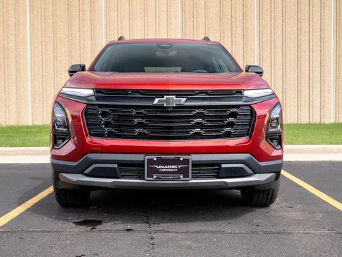 New 2026 Chevrolet Equinox LT w/ Midnight Edition FWD image 3