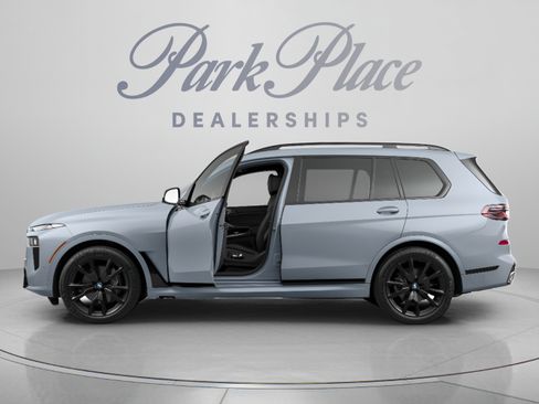 Used 2024 BMW X7 xDrive40i AWD/4WD image 4