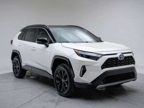 Used 2022 Toyota RAV4 XSE image 3