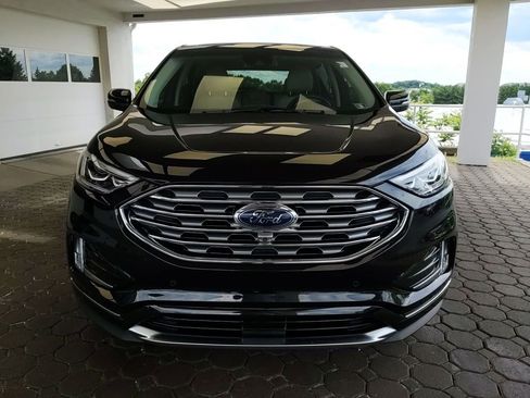 Used 2019 Ford Edge Titanium w/ Equipment Group 301A AWD/4WD image 4