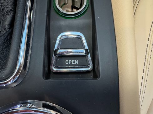 Used 2014 Maserati GranTurismo Convertible image 68