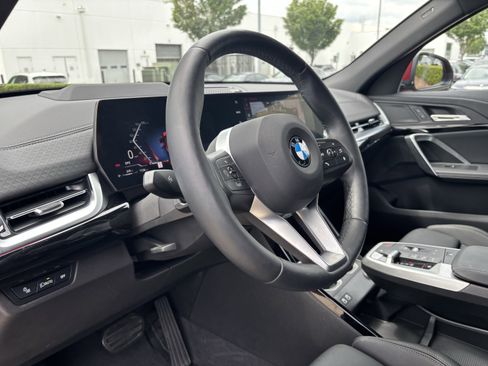 Certified 2025 BMW X2 xDrive28i AWD/4WD image 17