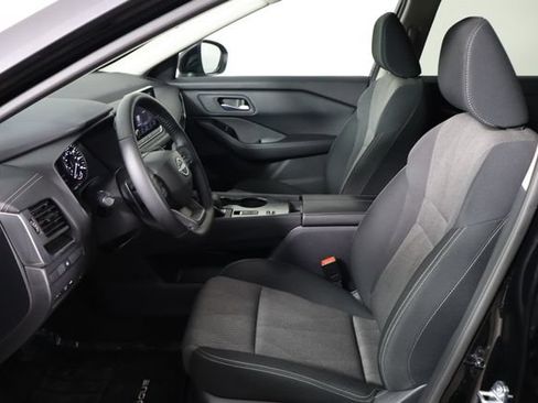 Used 2026 Nissan Rogue SV FWD image 16