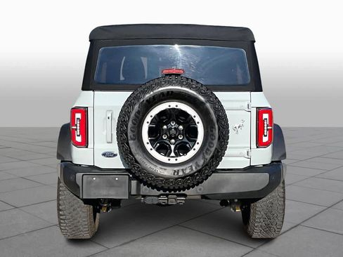 Used 2022 Ford Bronco Outer Banks w/ Sasquatch Package image 4