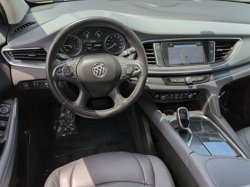 Used 2019 Buick Enclave Essence FWD image 21