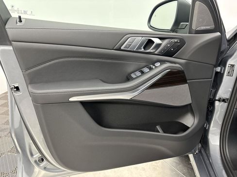 New 2026 BMW X7 xDrive40i w/ Premium Package image 26
