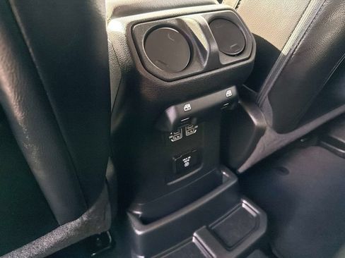 Used 2023 Jeep Wrangler Unlimited Sahara w/ Cold Weather Group AWD/4WD image 17
