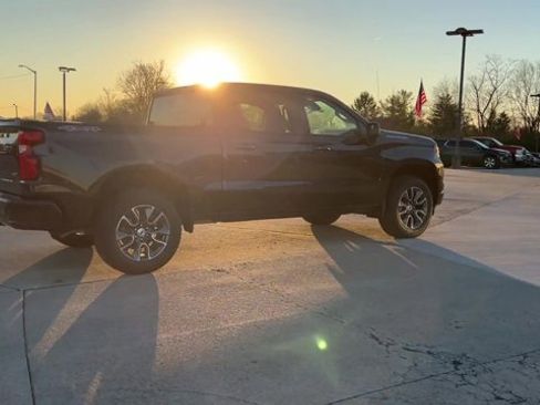 Used 2023 Chevrolet Silverado 1500 RST w/ Protection Package image 9