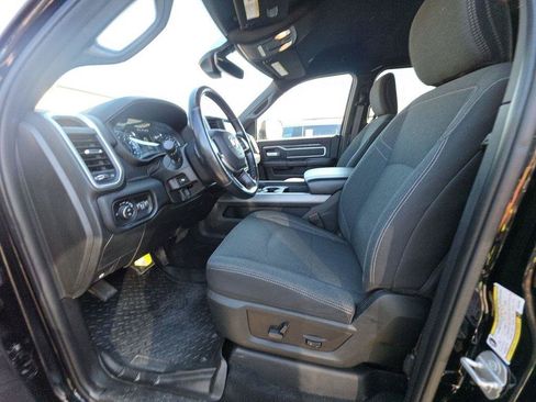 Used 2019 RAM 2500 Big Horn w/ Black Appearance Package AWD/4WD image 19