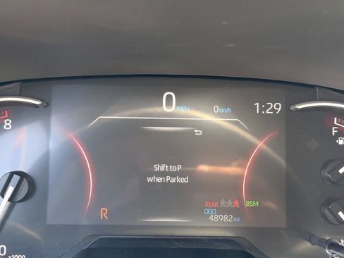Used 2025 Toyota RAV4 XLE FWD image 37