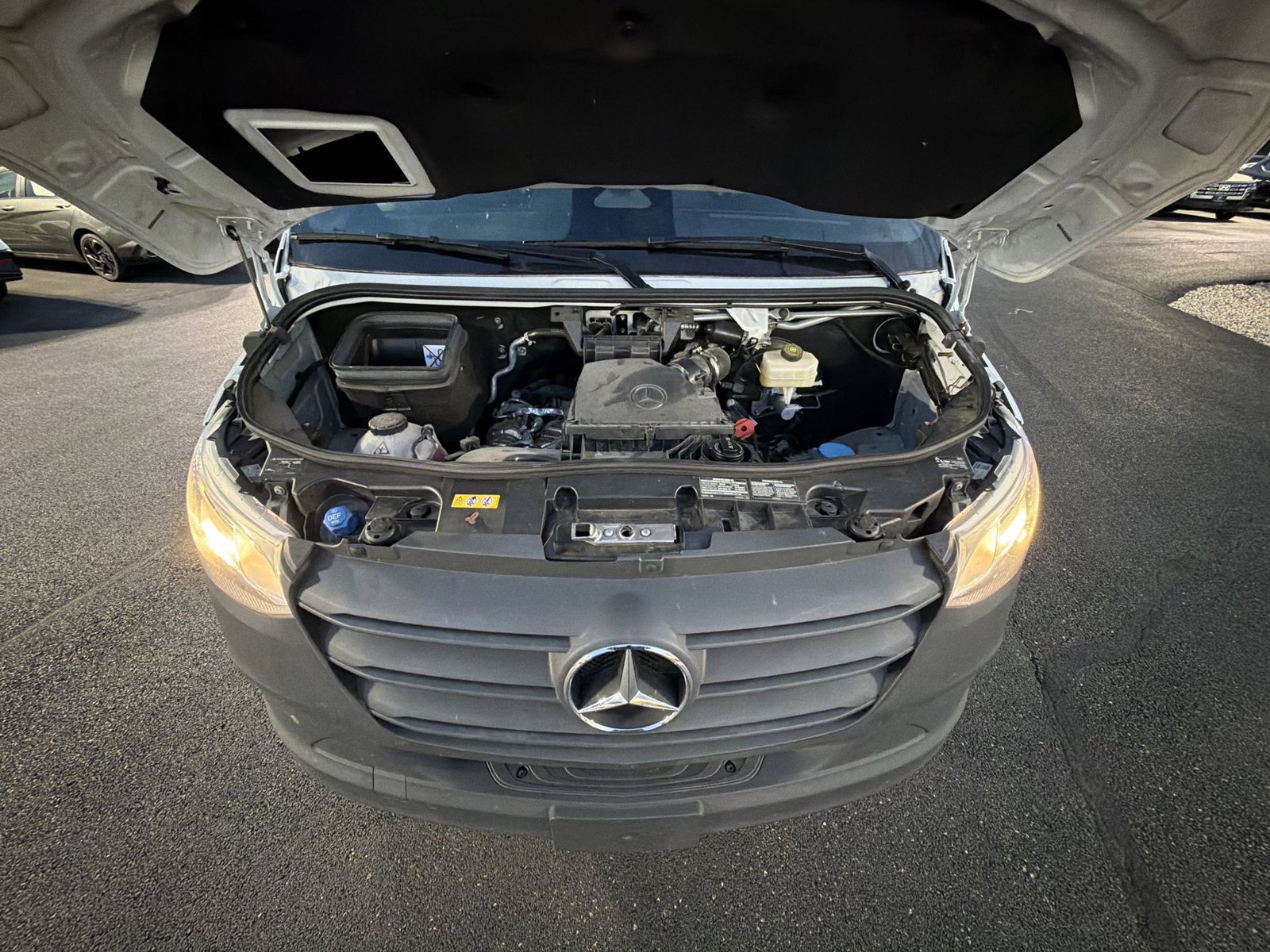 Used 2025 Mercedes-Benz Sprinter 2500 image 23