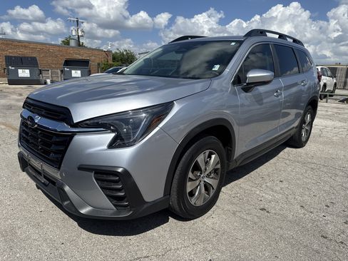 Certified 2024 Subaru Ascent Premium w/ Convenience Package AWD/4WD image 7