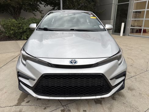 Used 2023 Toyota Corolla SE FWD image 5