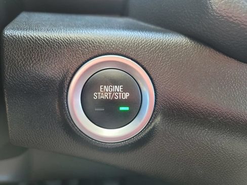 Used 2024 GMC Terrain SLE AWD/4WD image 26
