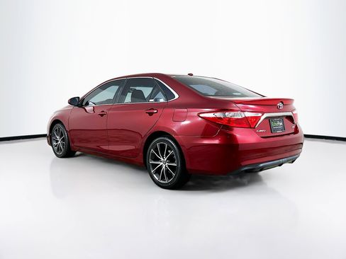 Used 2016 Toyota Camry XSE w/ Moonroof Package image 5