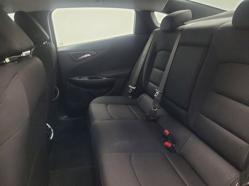 Used 2025 Chevrolet Malibu LT FWD image 18