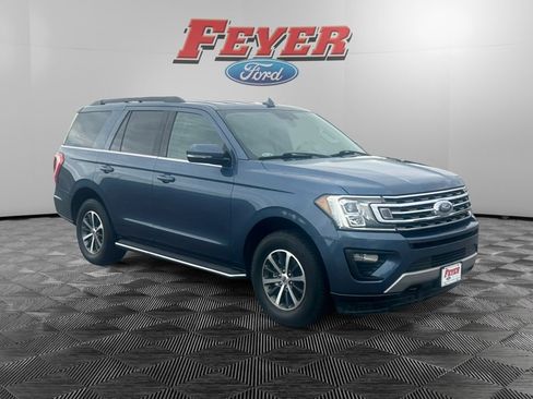 Certified 2018 Ford Expedition XLT w/ Equipment Group 202A AWD/4WD image 7