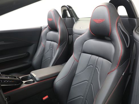 New 2026 Aston Martin V8 Vantage Roadster RWD image 30