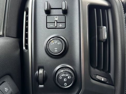 Used 2018 Chevrolet Silverado 2500 LTZ w/ Duramax Plus Package image 32