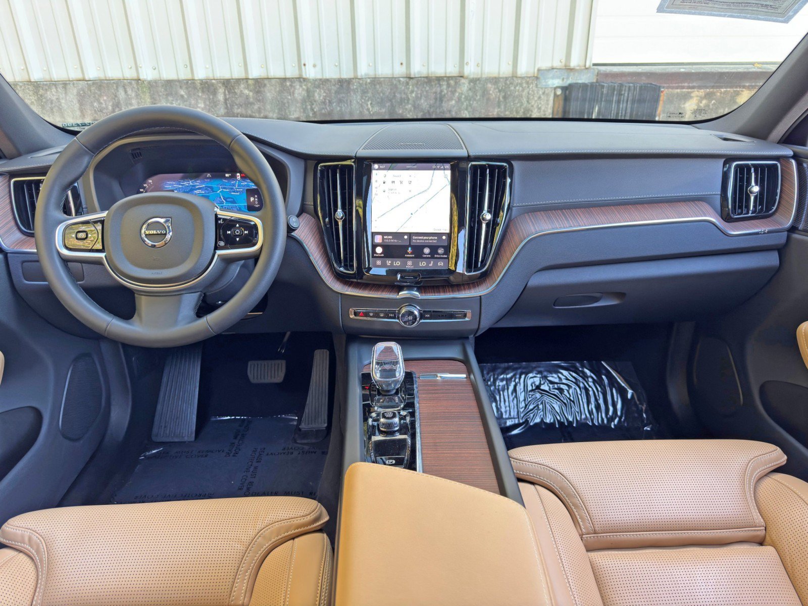 Used 2025 Volvo XC60 B5 Ultra w/ Protection Package Premier AWD/4WD image 12