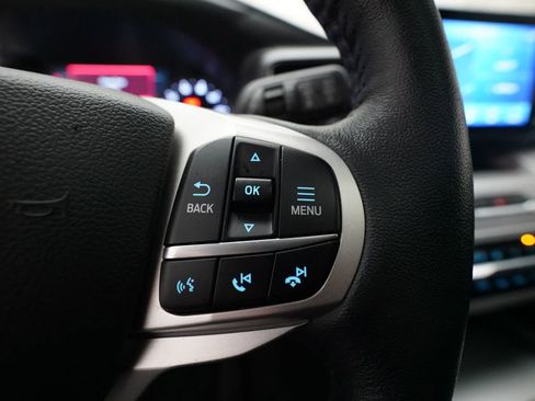 Used 2023 Ford Explorer XLT w/ Equipment Group 202A image 19