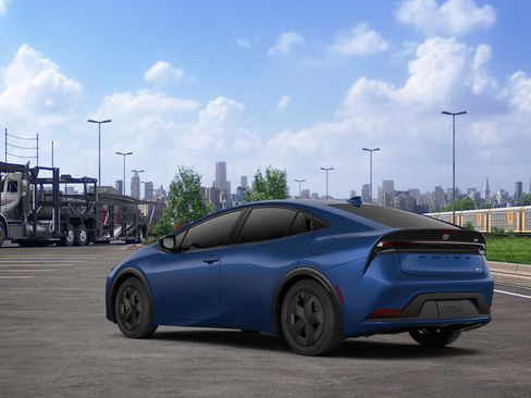 New 2027 Toyota Prius LE FWD image 8