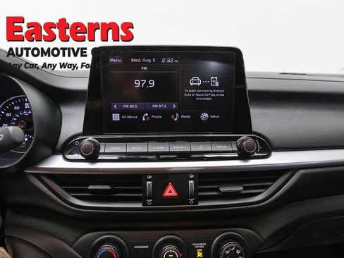 Used 2023 Kia Forte LXS w/ LXS Technology Package FWD image 12