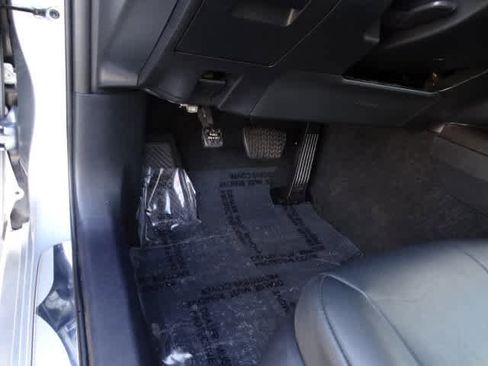 Used 2024 Toyota Camry SE w/ Blackout Package (TMS) image 15