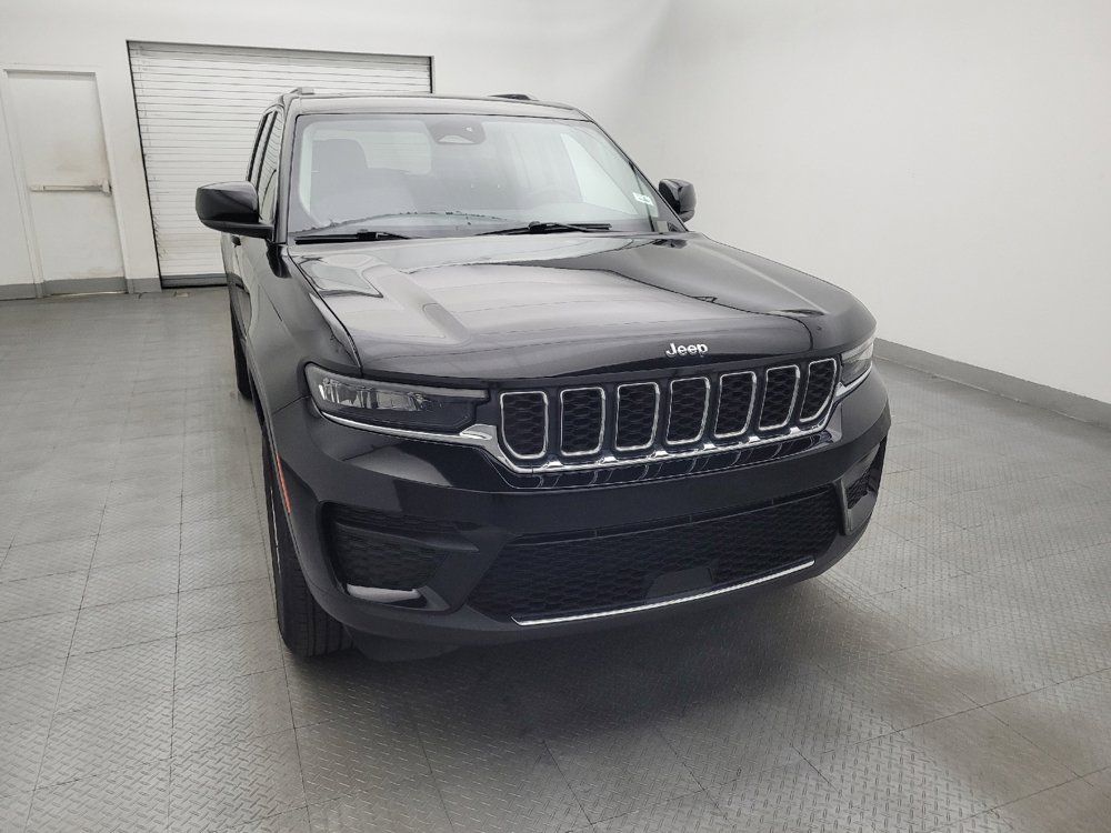 Used 2023 Jeep Grand Cherokee Laredo X AWD/4WD image 14