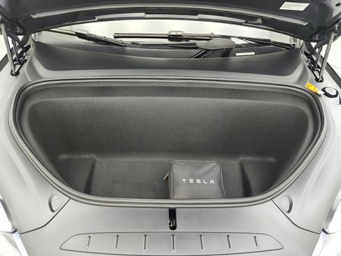 Used 2023 Tesla Model X AWD/4WD image 16