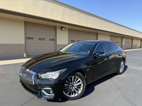 Used 2021 INFINITI Q50 Luxe RWD image 3