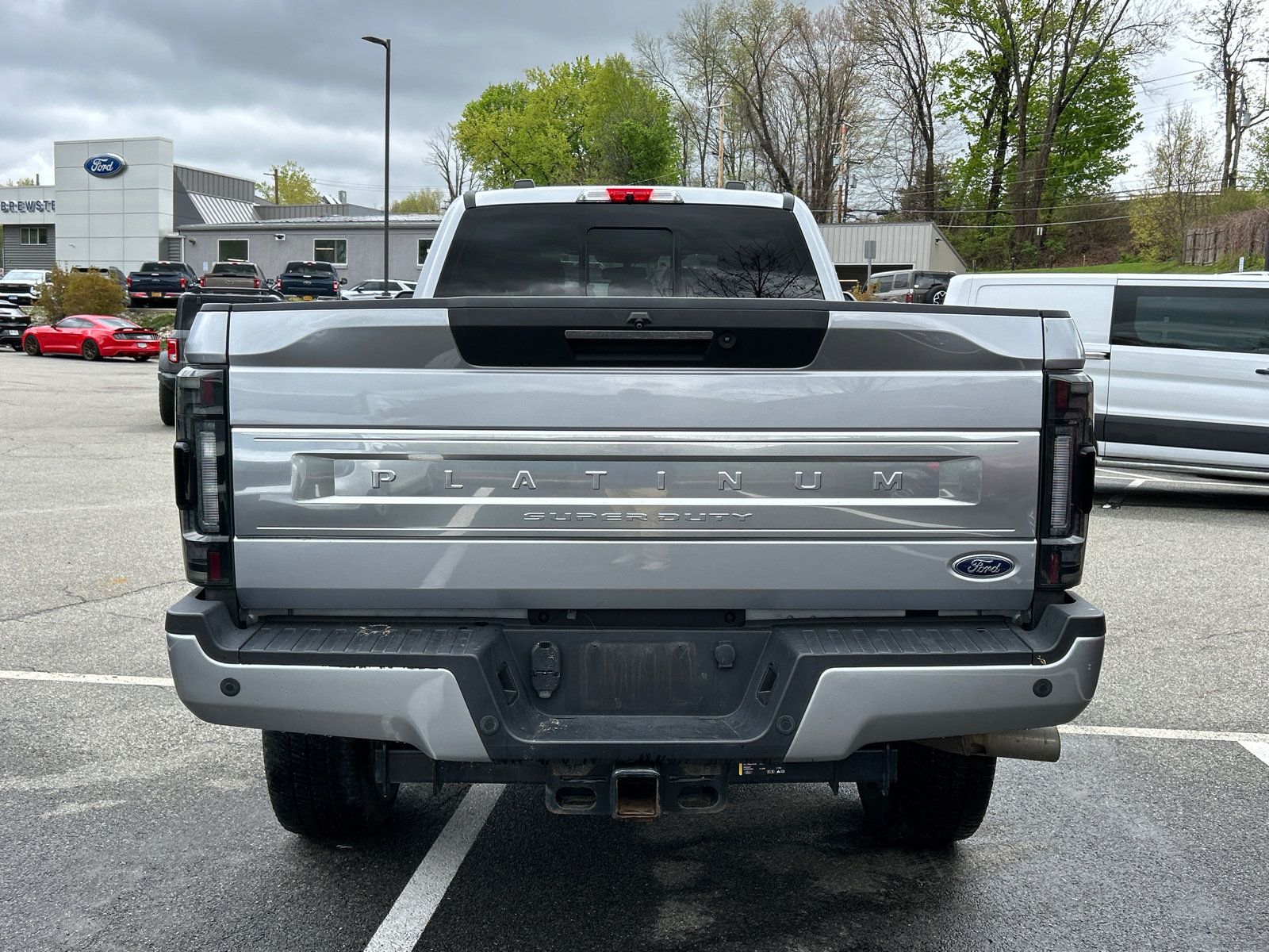 Used 2022 Ford F350 Platinum AWD/4WD image 2