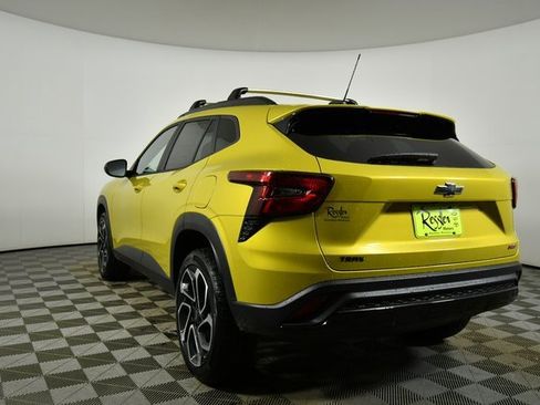 New 2025 Chevrolet Trax RS image 14