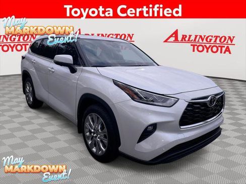Certified 2026 Toyota Highlander Limited AWD/4WD image 1