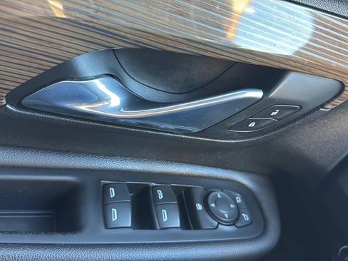 Used 2018 GMC Terrain SLE image 22