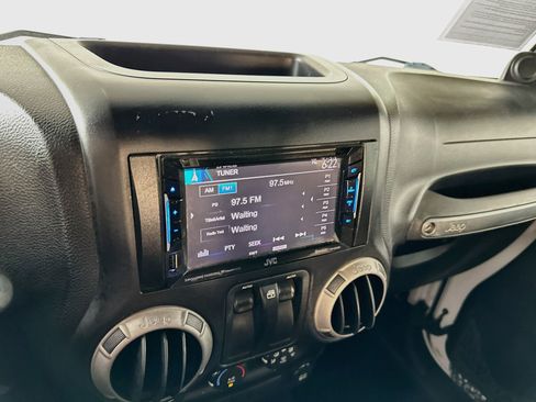 Used 2012 Jeep Wrangler Sport AWD/4WD image 18