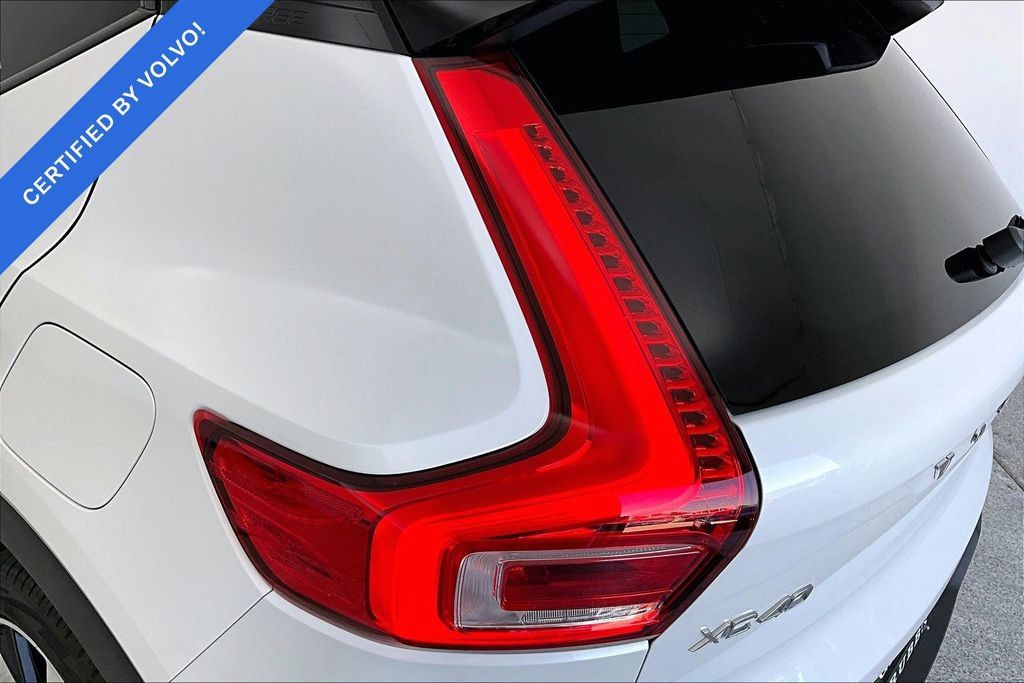Certified 2023 Volvo XC40 Recharge Ultimate AWD/4WD image 38