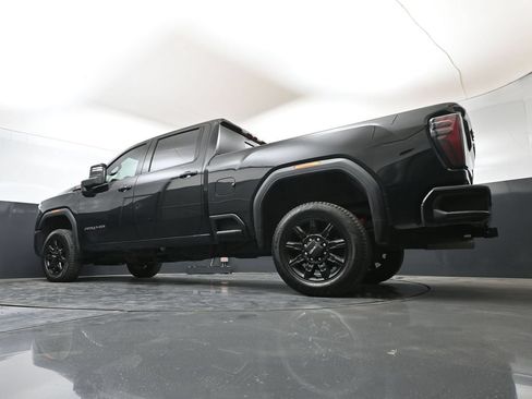 Used 2024 GMC Sierra 2500 AT4 w/ AT4 Preferred Package AWD/4WD image 47