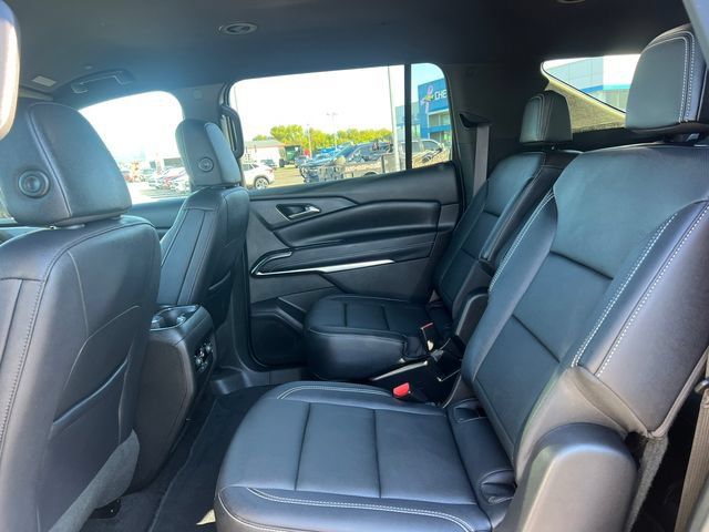 Used 2026 Chevrolet Traverse LT AWD/4WD image 5