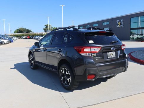 Used 2019 Subaru Crosstrek 2.0i Premium image 3