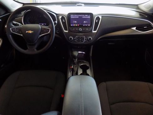 Used 2024 Chevrolet Malibu LT FWD image 10