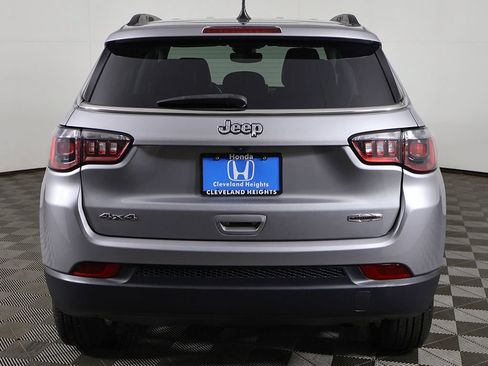 Used 2022 Jeep Compass Latitude AWD/4WD image 12